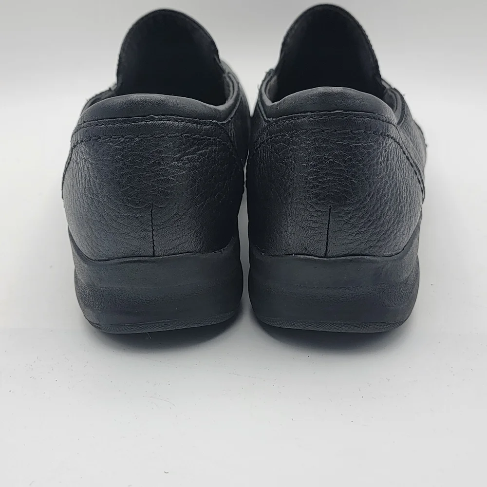 Women's‎ Black Leather Wide Width Slip-On Shoes SIZE 10W #1685